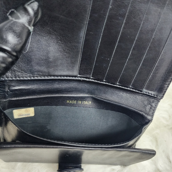 ๐ฏ % Authentic Vintage Chanel black Caviar Leather Wallet - Picture 6 of 17